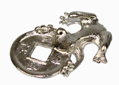 Żabka Mosiężna Malutka z Monetą Na Pomnażanie Pieniędzy - Srebrna