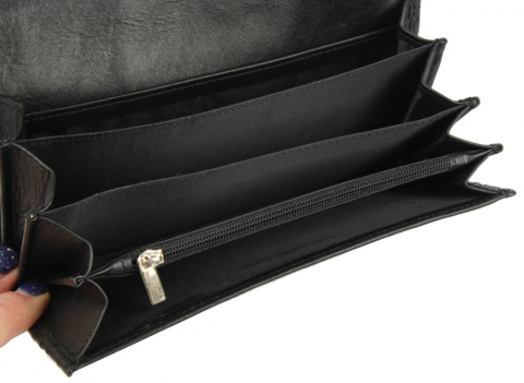 Portfel Damski PolskaGalanteria Z Lakierowaną Wstawką Długi Max Z Suwakiem Skóra Naturalna CZARNY WZÓR IV KP D13-WST