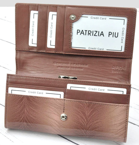 Portfel Damski Skórzany Lakierowany PATRIZIA Długi Max Z Klamrą FF-100 CAPPUCCINO RFID 18,5 x 9 x 3 [cm]
