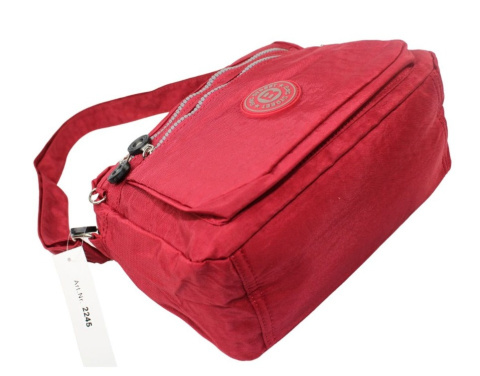 Stylowa Lekka Materiałowa Torba Kresz Wodoodporna Pozioma Średnia Na Ramię Bag Street NR 2245 CZERWONY 28 x 19 x 12 [cm]