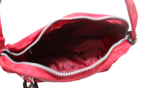 Stylowa Lekka Materiałowa Torba Kresz Wodoodporna Pozioma Średnia Na Ramię Bag Street NR 2245 CZERWONY 28 x 19 x 12 [cm]