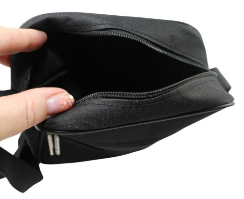 Torba Męska Średnia Pionowa Materiał Czarna Antoszczyk (PL) 21 x 17 x 5 [cm]