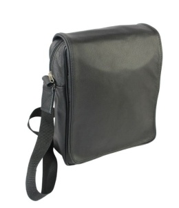 Skórzana Torba Na Ramię Pionowa GRETOS (PL) CZARNA Listonoszka Z Klapką 25 x 18 x 8 [cm]