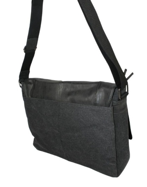 Skórzana Torba JENNIFER JONES Listonoszka Ze Skórzaną Klapką CZARNA 4526 37 x 29 x 14