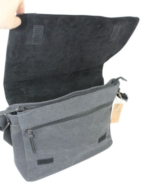 Skórzana Torba JENNIFER JONES Listonoszka Ze Skórzaną Klapką CZARNA 4526 37 x 29 x 14