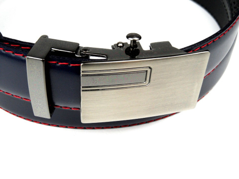 niebieski z czerwoną nitką