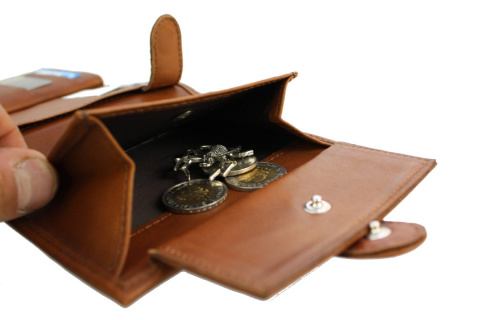 Portfel Męski PolskaGalanteria (PL) Skórzany Pionowy Z Zapięciem Skóra Cielęca Dwa Skrzydełka Jasny Brązowy 411/1