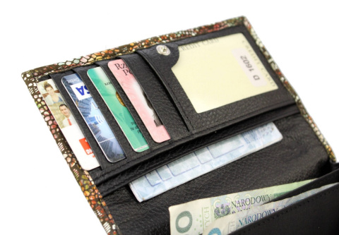 Portfel Damski PolskaGalanteria Długi Z Klamrą Skóra Naturalna Cielęca Czarny Z Grafiką KP D1602