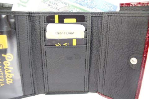 Portfel Damski Skórzany PolskaGalanteria 15 cm Suwak Skóra Naturalna KP D1411 Lakierowany Przód